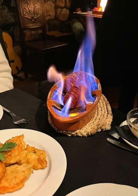 Porto: Fado Show with Dinner and City Tour by Night - Why This Tour Works Well