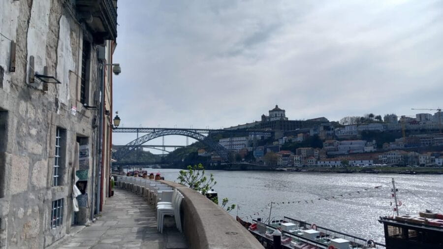 Porto Historic Center: Small Group Walking Tour & Cathedral - Walking Through Porto’s Historic Landmarks