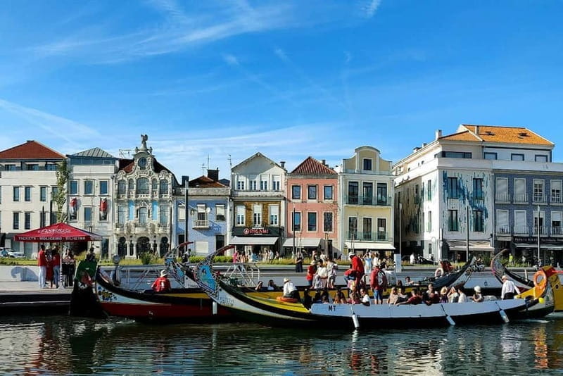 Porto: Private Tour to Lisbon (or vice versa) with stops - Price, Logistics, and Practicalities