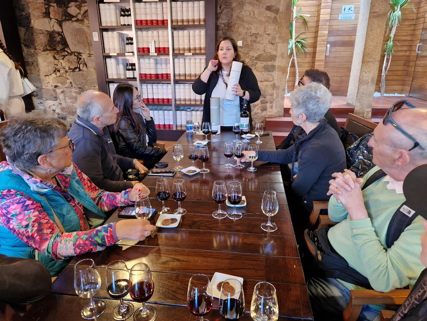 Porto tour with Port Wine tasting in a hidden wine cellar! - Vila Nova de Gaia and the hidden wine cellar