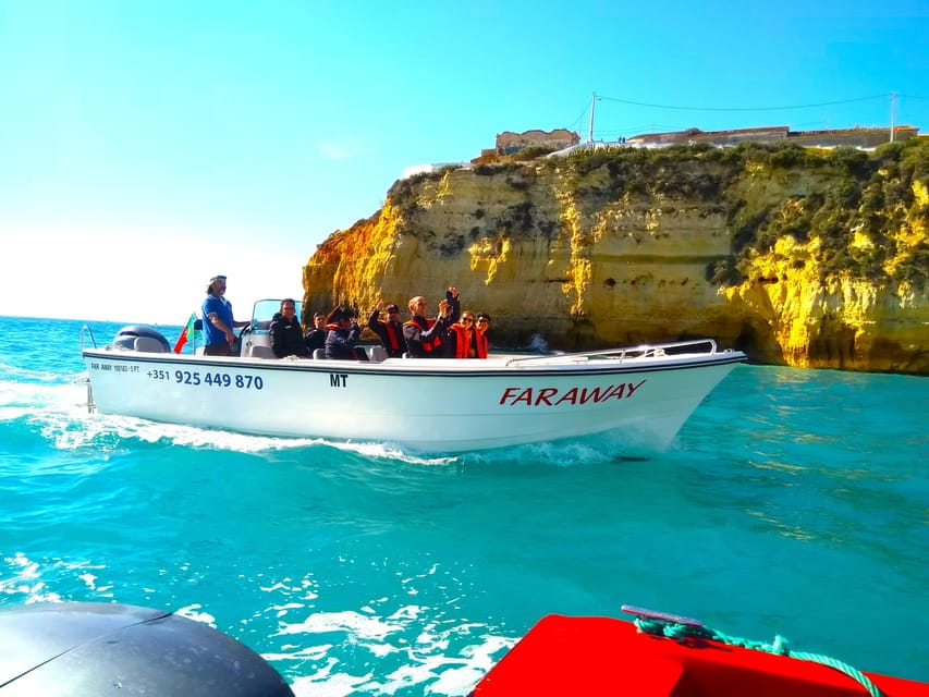 Portugal: Passeio 2 horas de Barco a Gruta de Benagil - Discovering the Algarve’s Coastline