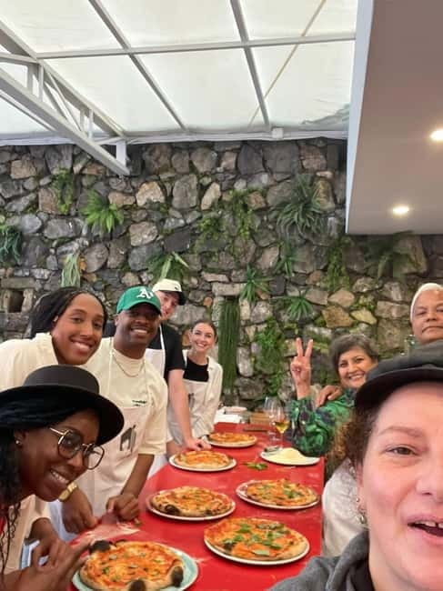 Positano: Small Group Pizza Making Class with Drink Included - Breaking Down the Experience
