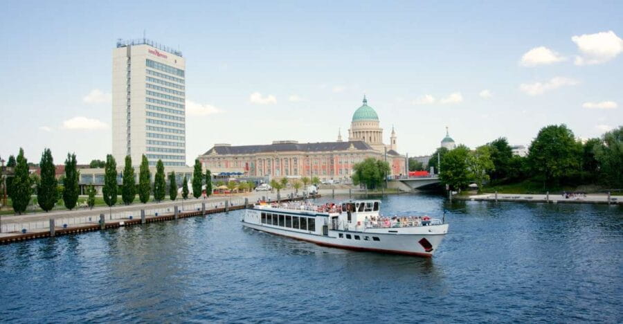 Potsdam: Palace Tour by Boat - The Landmarks and Scenery: A Closer Look