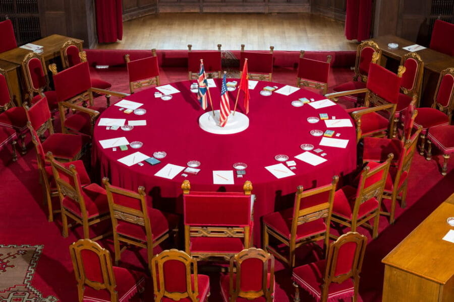 Potsdam: Sanssouci Palace and Prussian Palaces Entry Ticket - Entering Potsdam’s Architectural Wonderland