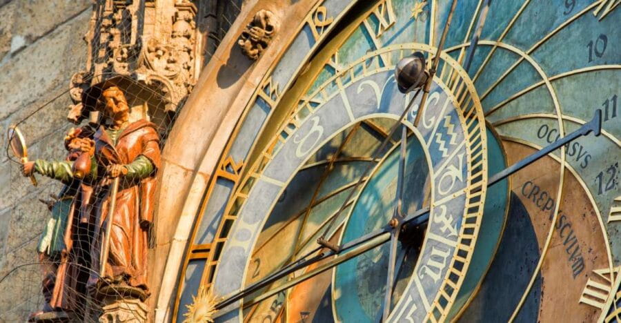 Prague: Full-Day Old Town, River Cruise & Prague Castle Tour - A Scenic Waterway Escape: Cruise Along the Vltava and Certovka Canal