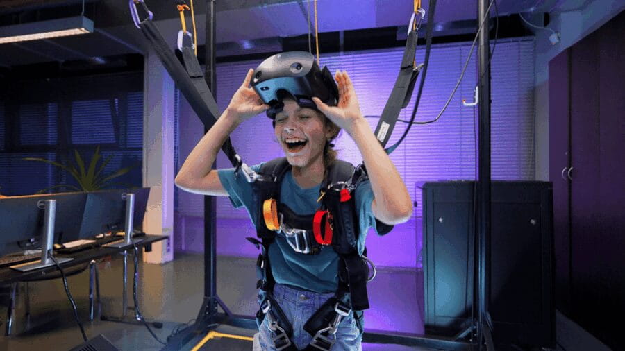 Prague: Hurricane Factory Parachute Jump VR Simulator - Who Should Consider This?