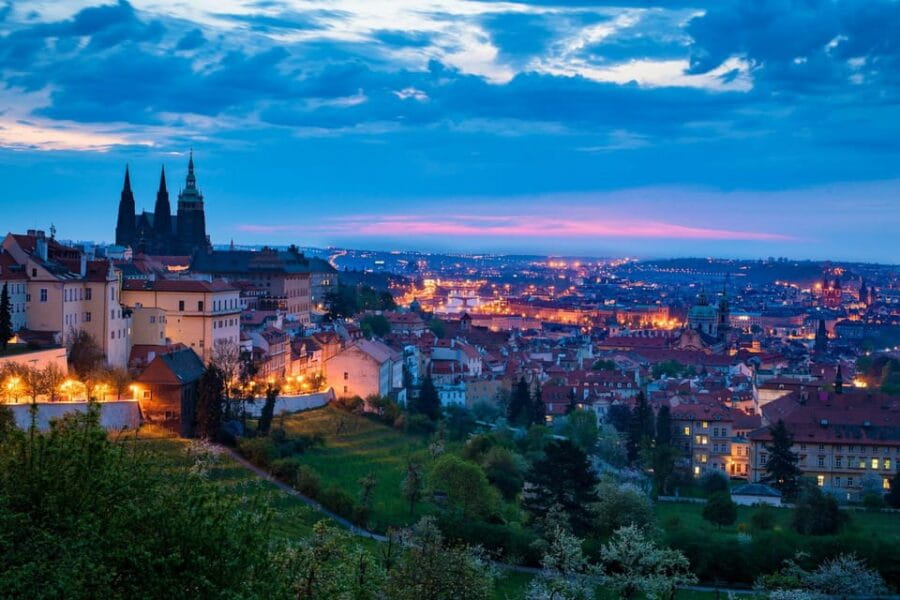 Prague In One Day: 7 hours private tour - Who Should Consider This Tour?