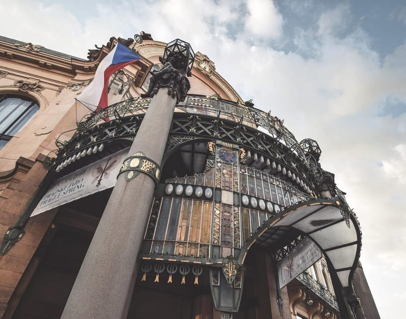 Prague: Old Town and Jewish Quarter Guided Walking Tour - Landmark Highlights and Architectural Wonders