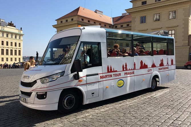 Prague Orientation 1-Hour Bus Tour - The Itinerary: What You Can Expect