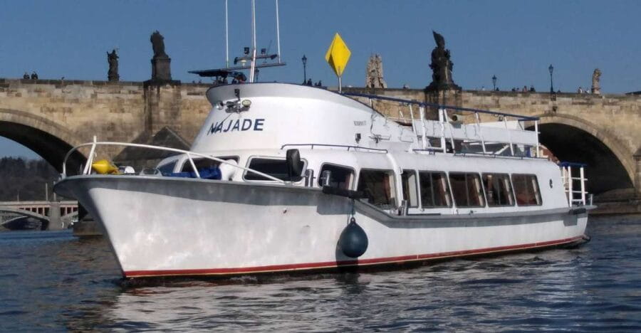 Prague: Vltava River Private Boat Party with Drinks - The Sights and the Viewpoints