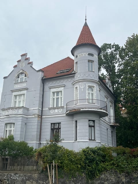 Pragues secrets of famous lovers. Romantic walking tour - Who This Tour Is Best For