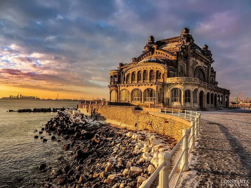 PREMIUM TOUR SMALL GROUP Bucharest-Constantas Coastal Charm - Visiting the Iconic Constanta Casino