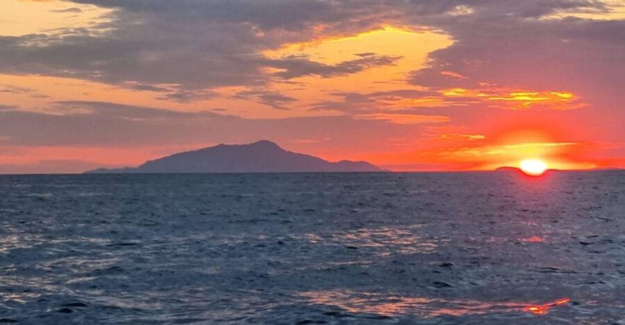 Private 2-Hour Boat Tour Along the Sorrento Coast - What to Expect: The Itinerary and Experience