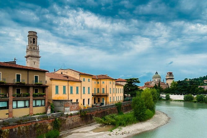 Private 2,5 hour Walking Tour of Verona with Private Tour Guide - Who This Tour Is Best For