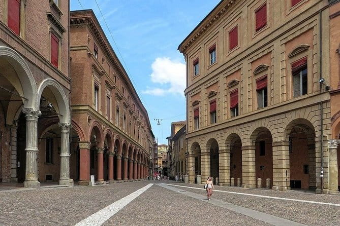 Private 3-hour Walking Tour of Bologna with private official tour guide - How This Tour Fits Your Travel Style