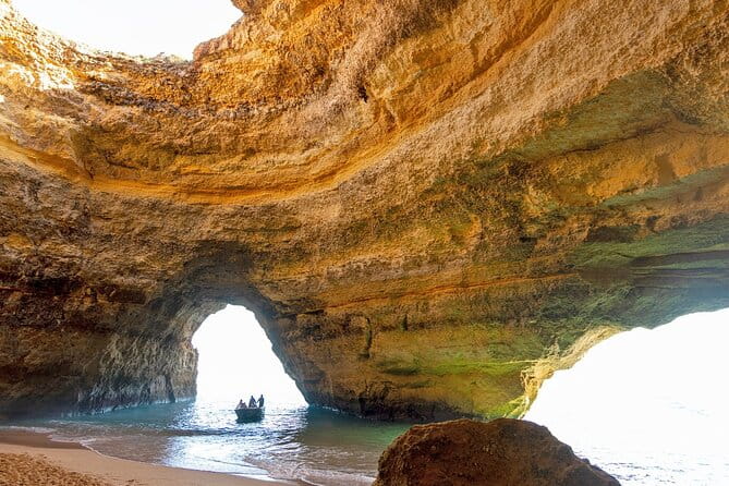 Private Benagil Caves Tour from Armação De Pêra - Who Should Book This Tour?