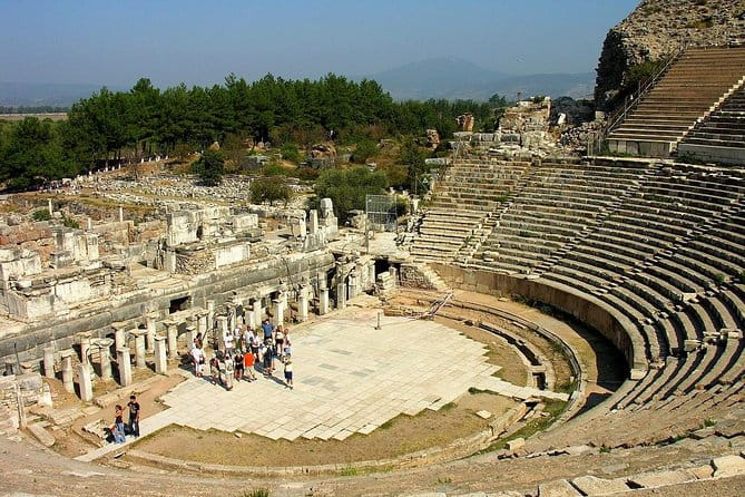Private Biblical Ephesus Full-Day Tour From Izmir - Exploring the Ephesus Ruins: The Heart of the Tour