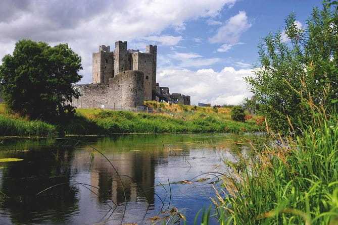 Private Boyne Valley, Hill of Tara and Trim Castle Day Tour - Exploring the Heart of Ireland’s Ancient Sites