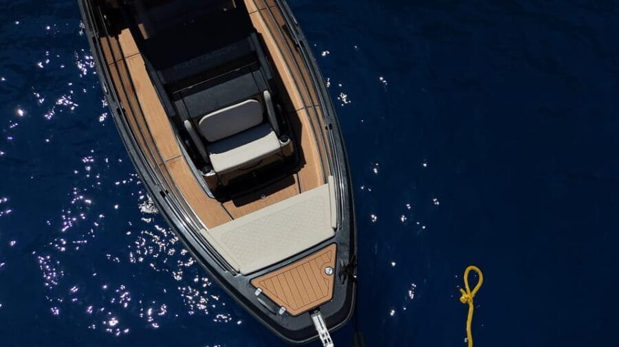 Private Captain Cruise - The Experience of a Lifetime: A Deep Dive into the Private Captain Cruise