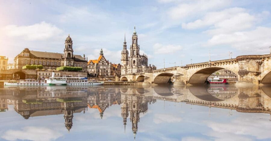 Private day trip: Prague to Dresden, English Speaking driver - Setting the Scene: The Journey from Prague to Dresden