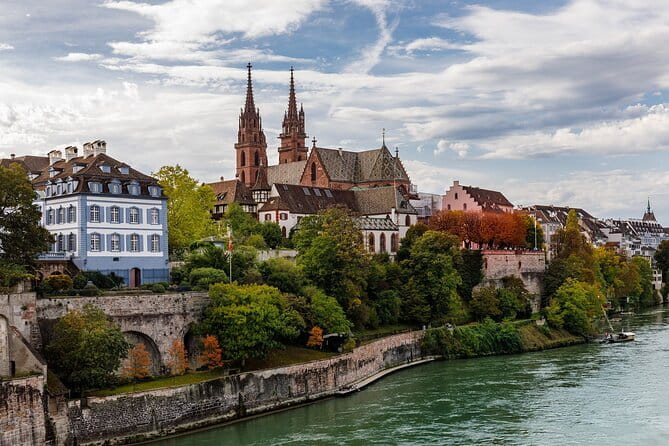 Private direct transfer from Lucerne to Basel, local driver - How the Journey Unfolds: From Lucerne to Basel