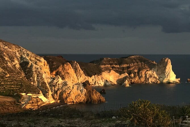 Private Discovery Tour with Wine Tasting - Akrotiri - Red beach - FAQ