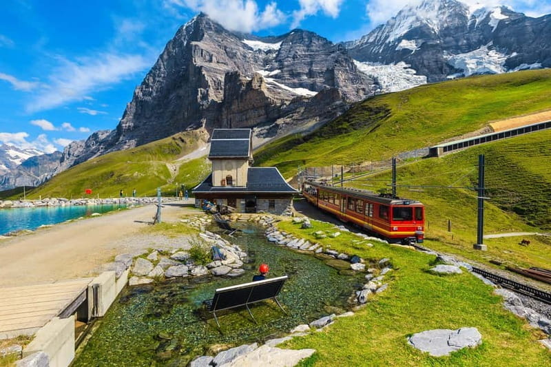 Private driver for tour from Zurich to Jungfraujoch and back - The Drive to Grindelwald and the Charm of Swiss Villages