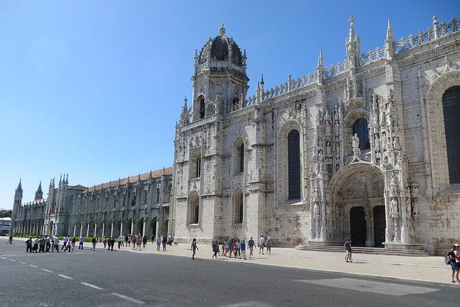 Private Full Day Tour in Lisbon - The value of a private day tour in Lisbon