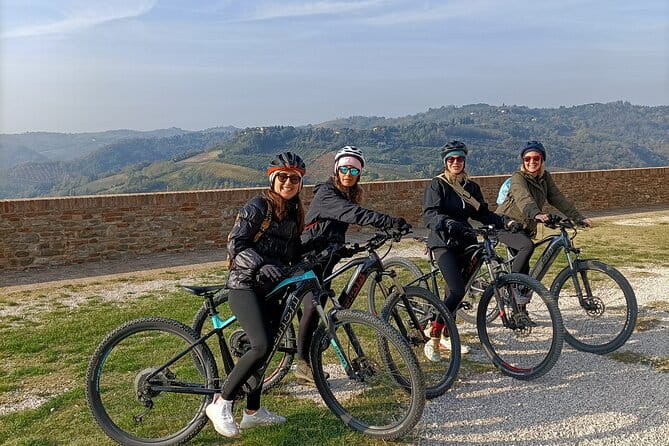 Private Guided E-bike Tour in Bertinoro - Pricing and Logistics: Good Value for a Personalized Tour