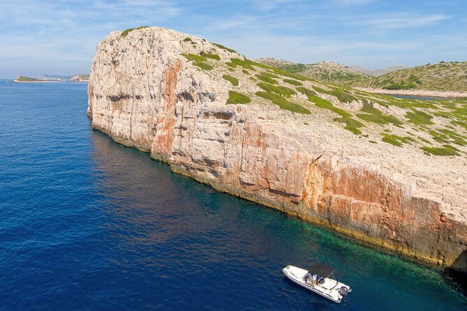 Private Half Day Speedboat tour to Kornati National Park - A Shoreline Walk Beneath the Kornati Cliffs