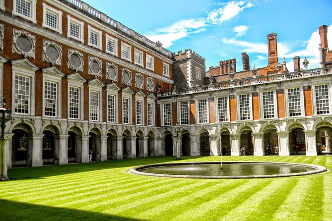 Private Half-Day Tour of Hampton Court - Inside Hampton Court Palace: What to Expect