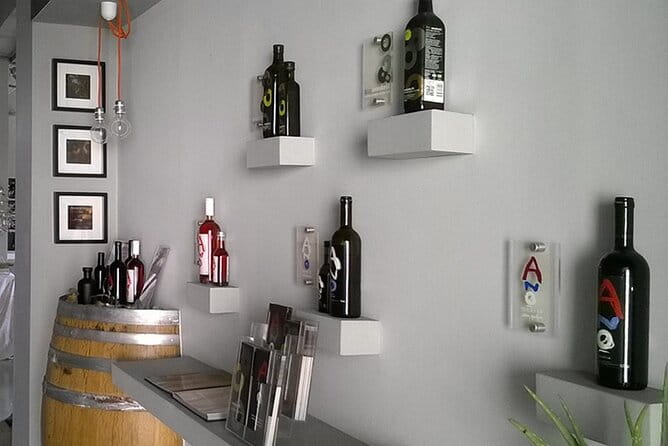 Private: Jeep Safari in 2 Wineries and Samaria Gorge with Lunch - Price and Value