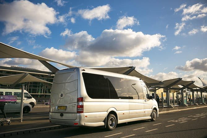 Private Minibus Arrival Transfer: Gatwick to Central London Airport - Who Might Want to Look Elsewhere?