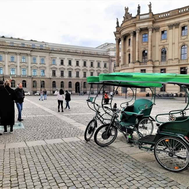 Private (Multi) Rickshaws with Pick-up Hotel - Discovering Berlin from a New Perspective