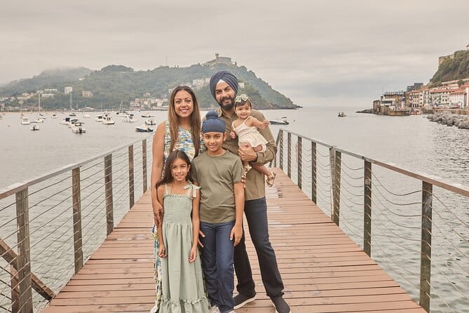 Private Photo Session with a Professional in San Sebastián - Who Should Book This Experience?