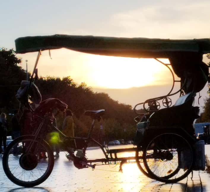Private Rickshaw Taylor Made By Night Tour - The Itinerary and Sights You’ll Likely See