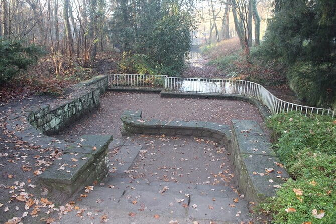 Private scavenger hunt around the Berge Castle in Gelsenkirchen - Who Will Love This Experience and Who Might Not