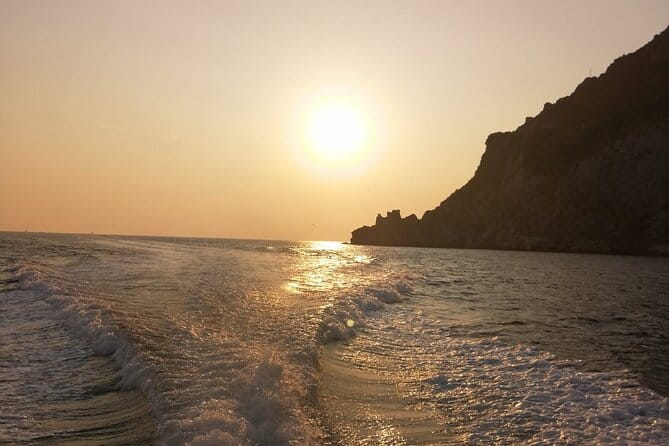 Private sunset boat tour on the Amalfi Coast and aperitif - Who Should Consider This Tour?