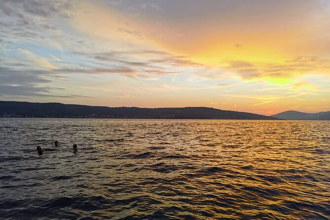 Private Sunset Tour from Split + Bottle of Wine Included - Practical Tips for Booking and Enjoying the Tour