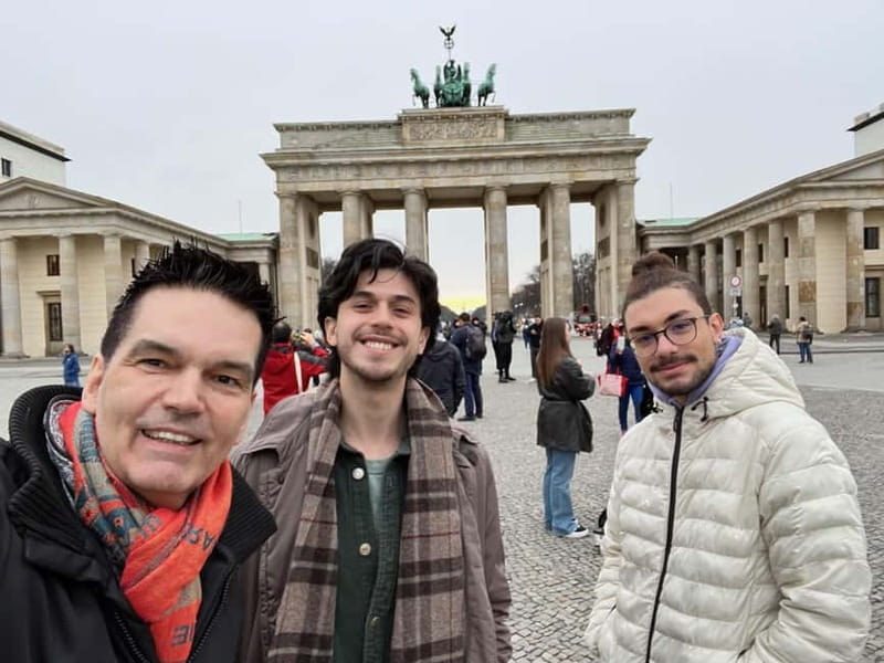 Private Taxi Tour through Berlin East and West and Kiez 4-6h - Who Should Consider This Tour?