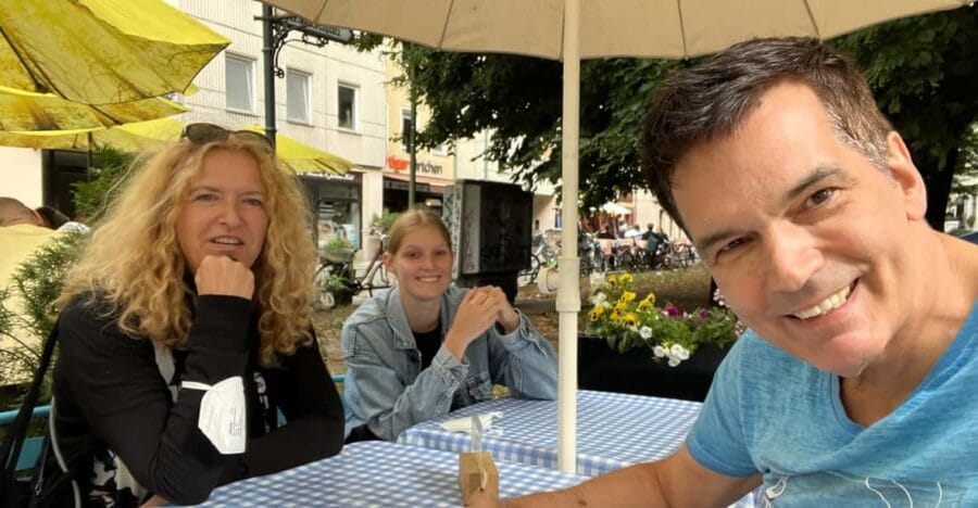 Private Taxi Tour through Berlin Extended & Relaxed ca 6-8h - The Itinerary: From Potsdamer Platz to the Reichstag