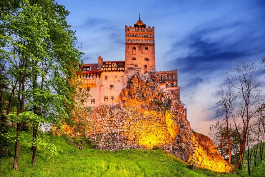 PRIVATE TOUR 1-Day Minivan Draculas, Peles Castle & Brasov - Visiting Peles Castle: The Royal Jewel