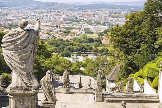 Private tour 3 days Fatima-Aveiro-Porto-Guimaraes-Braga-Santiago de Compostela - Who This Tour Is Best For