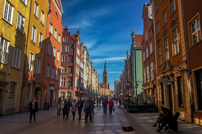 Private Tour of Gdansk Old Town for Kids and Families - The Iconic Sights: Neptune’s Fountain and St. Mary’s Basilica
