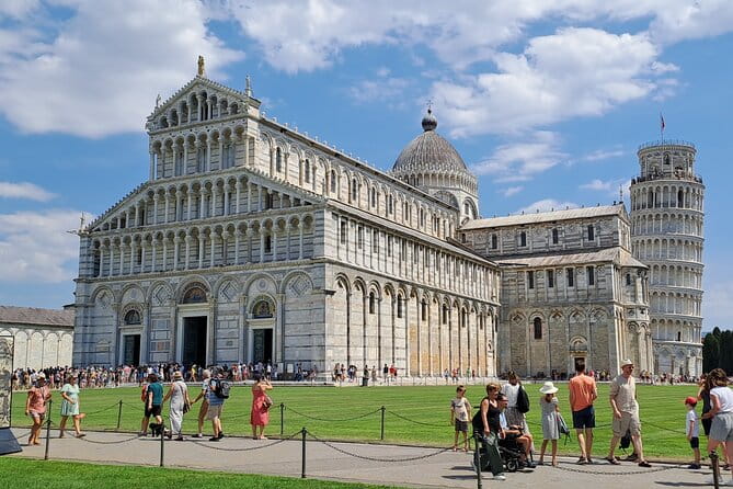 Private Tour of Pisa with Leaning Tower and Cathedral Entry - Strolling through Pisa’s medieval city center