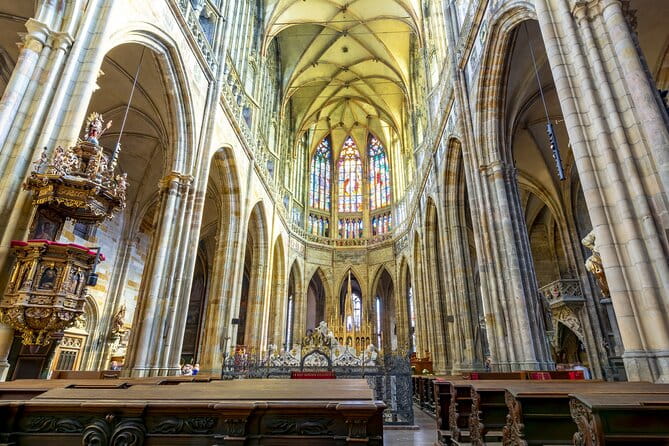 Private Tour of Prague Castle Interiors and Lunch included - Stepping Back in Time at St. George’s Basilica