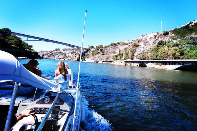 Private Tour of the Bridges and Douro River 2h, group price up to 6px - The Itinerary: What to Expect at Each Stop