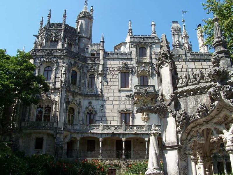 Private Tour: Sintra, Pena Palace, Regaleira, Cabo & Moorish - Pena Palace and Gardens: A Fairy Tale Come to Life