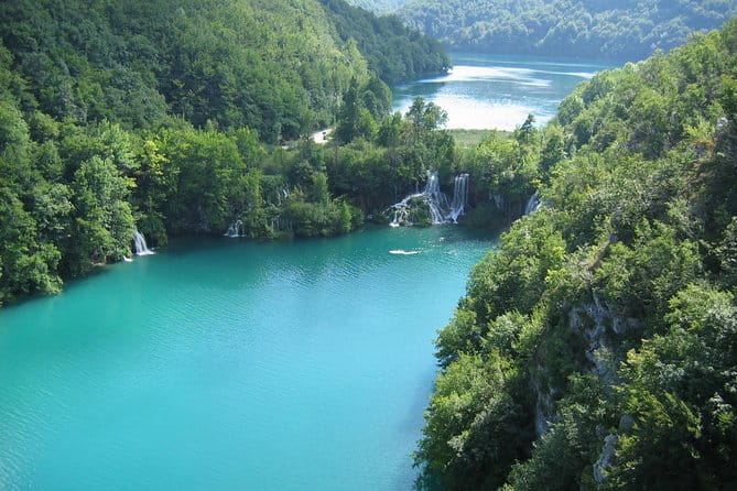 Private Tour to Plitvice Lakes from Zadar with Drop off in Zagreb - Logistics and Practical Tips