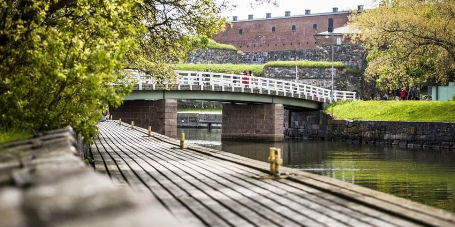 Private tour to Suomenlinna and Helsinki - Suomenlinna’s Fortifications and Stories